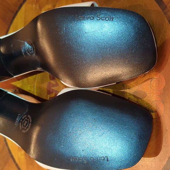 Laura Scott by Marshall's Dress Sandals pair sized 8M Brand New - Picture 9 of 9